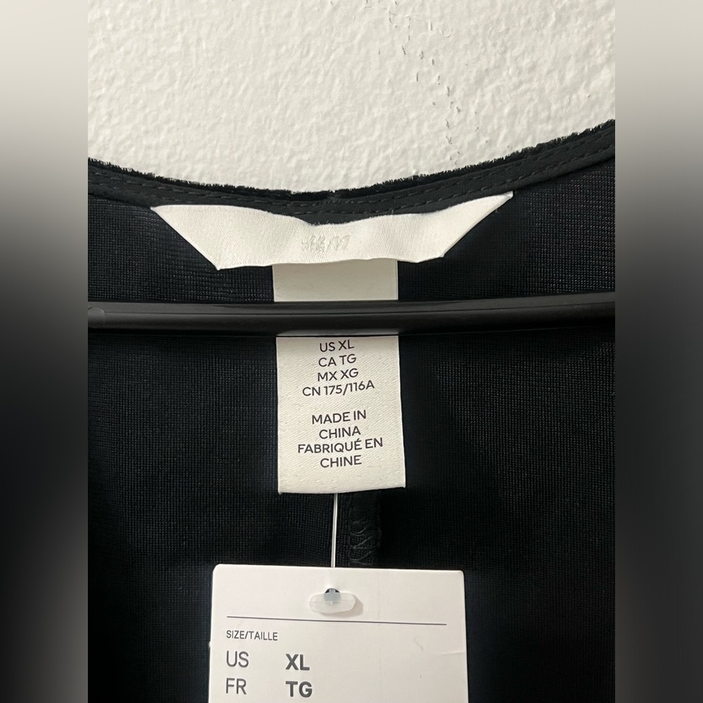 NWT H&M BLACK DRESS - Picture 4 of 4